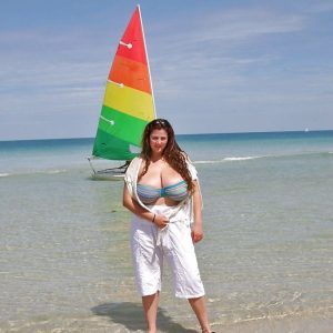 Pourquoi attendre ? Lila - rencontre-MILF-Issy-les-Moulineaux
