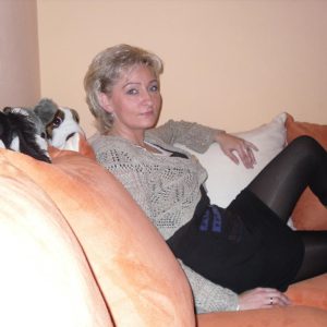 Café et baiser sous la pluie Camille - rencontre-Milf-Nîmes
