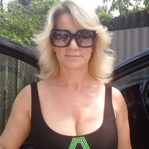 Si la nuit est chaude… Coralie - rencontre-MILF-Fontenay-sous-Bois