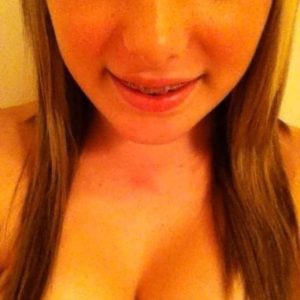 Elodie - rencontre-Milf-Salon-de-Provence